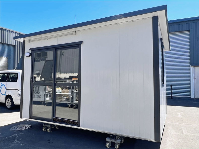 Abby 3.6 cabin exterior